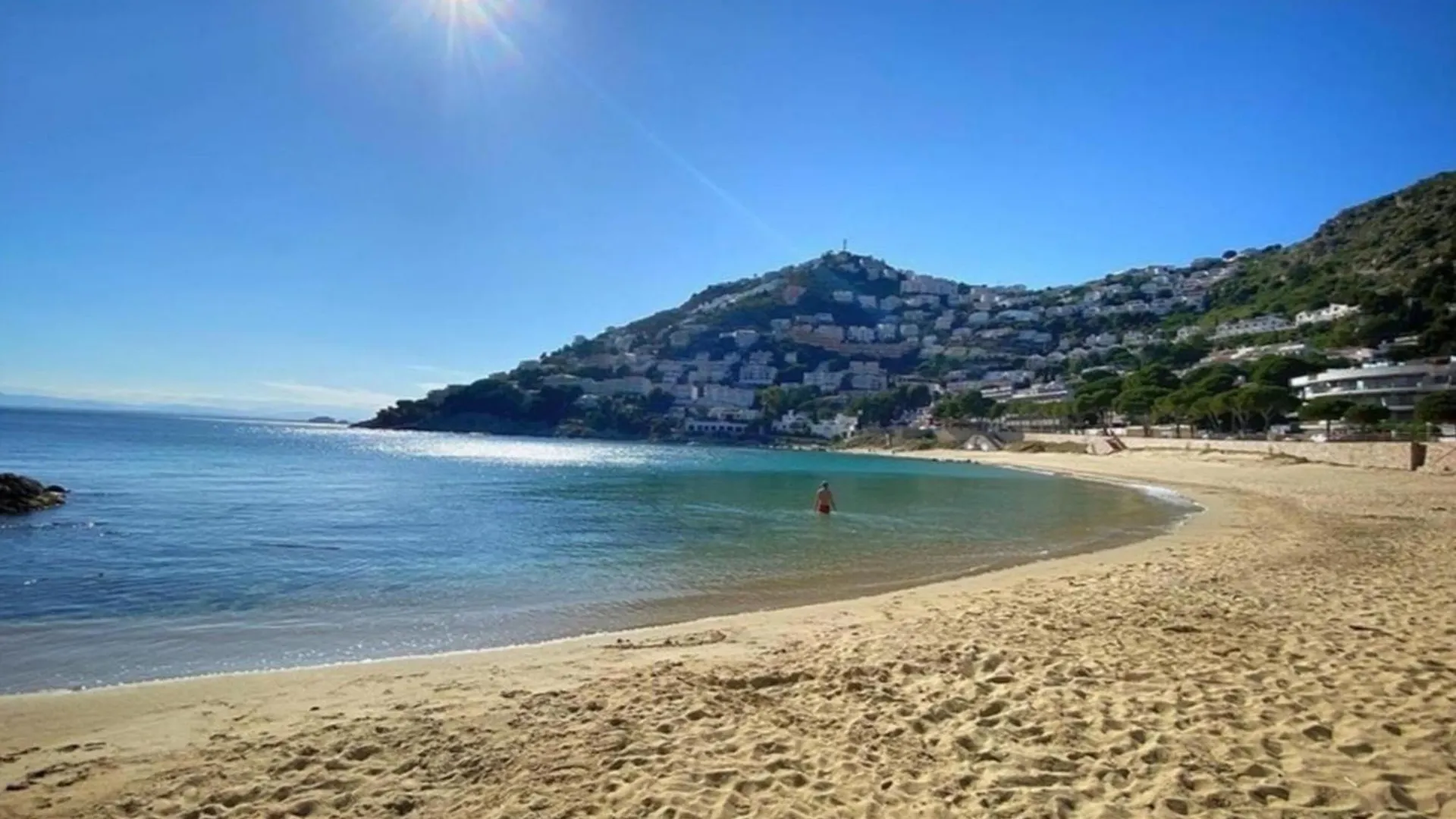Apartment 3385 Alarona B B4, Vistas Inmillorables A La Cala Playa De Canyelles. Para Relarse Y Disfrutar De La Brisa Del Mar. - Es-258-143 Roses